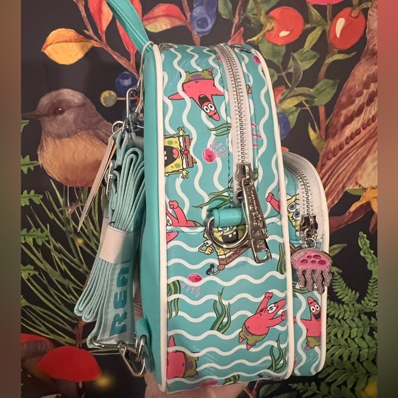 Nickelodeon Loungefly SpongeBob Bag Blue CrossBody SquarePants Adjustable - Picture 6 of 10